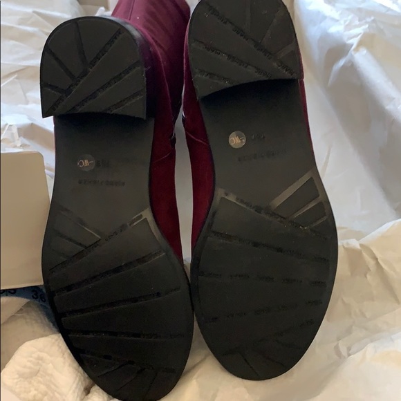 NIB Burgundy wine / Dark red suede knee high boots - Picture 4 of 11